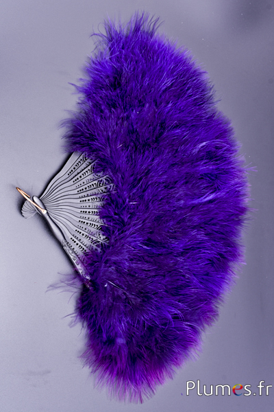 Éventail en plumes de dinde - 50 x 28 cm - aubergine-noir